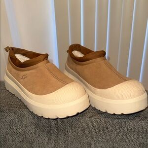 Uggs Tasman Weather Hybrid